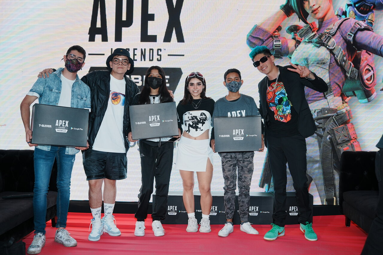 Ganadores del evento APEX Legends Mobile en 7-Eleven.